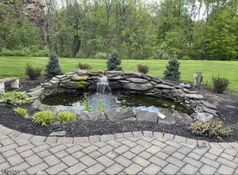 4 Wisteria Court Raritan NJ 08822