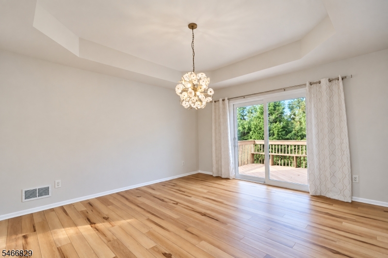 9 Schindler Way Livingston NJ 07039