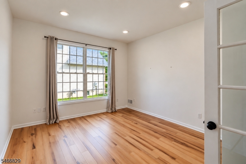 9 Schindler Way Livingston NJ 07039