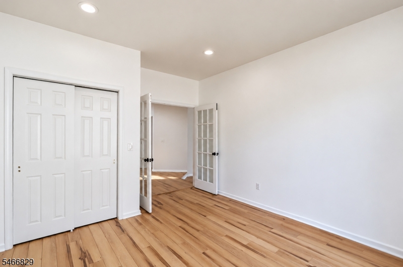 9 Schindler Way Livingston NJ 07039