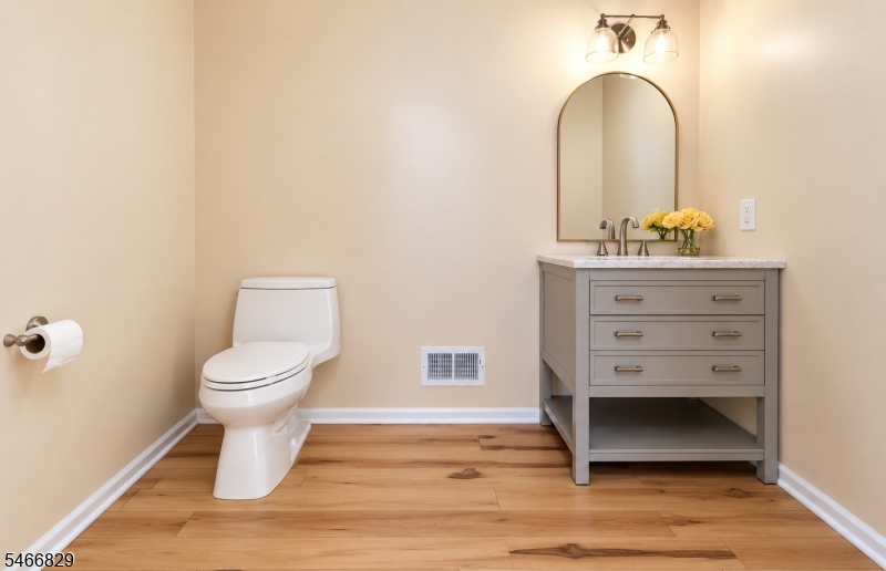 9 Schindler Way Livingston NJ 07039