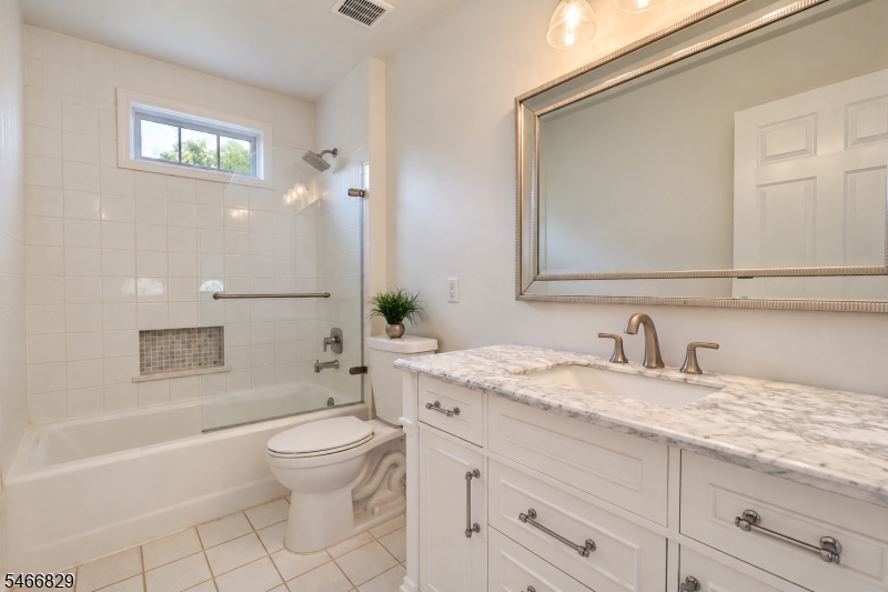9 Schindler Way Livingston NJ 07039