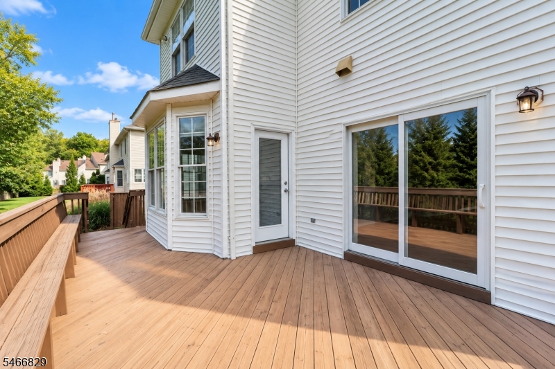 9 Schindler Way Livingston NJ 07039