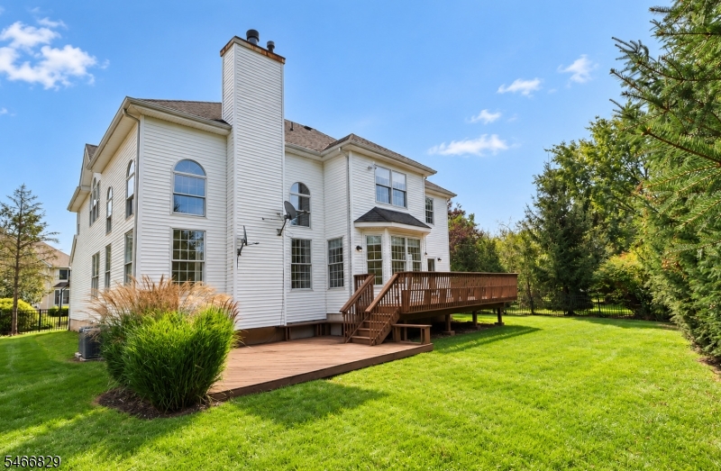 9 Schindler Way Livingston NJ 07039