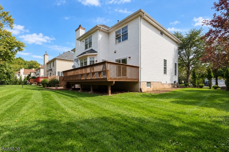 9 Schindler Way Livingston NJ 07039
