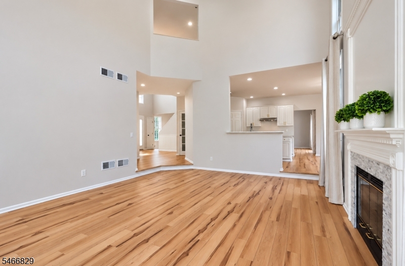 9 Schindler Way Livingston NJ 07039