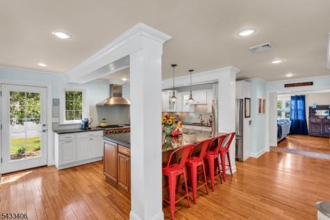 88 Woodlawn Avenue Bridgewater NJ 08807