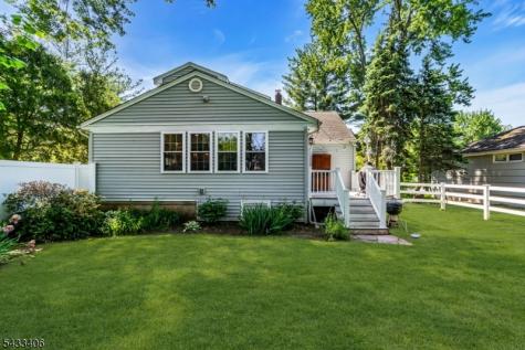 88 Woodlawn Avenue Bridgewater NJ 08807