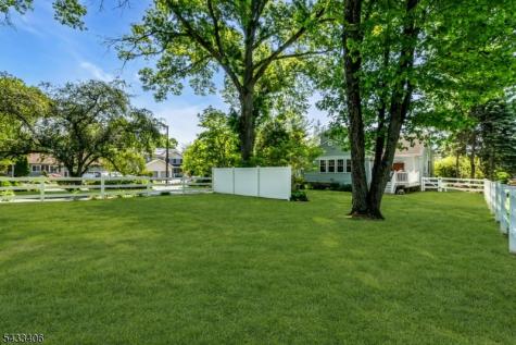 88 Woodlawn Avenue Bridgewater NJ 08807