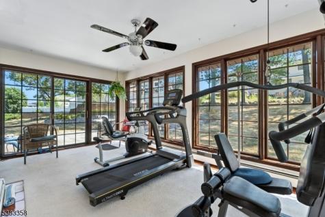 28 Battle Ridge Trail Totowa NJ 07512
