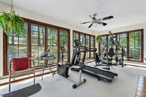 28 Battle Ridge Trail Totowa NJ 07512