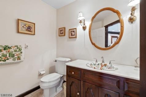 28 Battle Ridge Trail Totowa NJ 07512