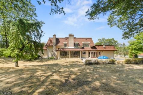 28 Battle Ridge Trail Totowa NJ 07512