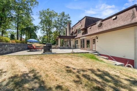 28 Battle Ridge Trail Totowa NJ 07512