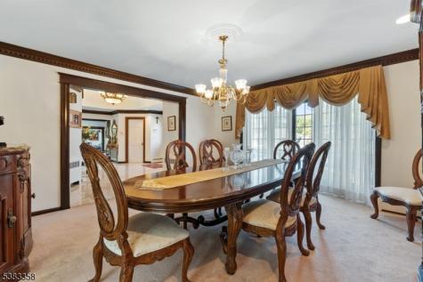 28 Battle Ridge Trail Totowa NJ 07512