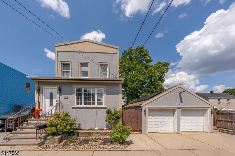 4 Jeanette Street Carteret NJ 07008