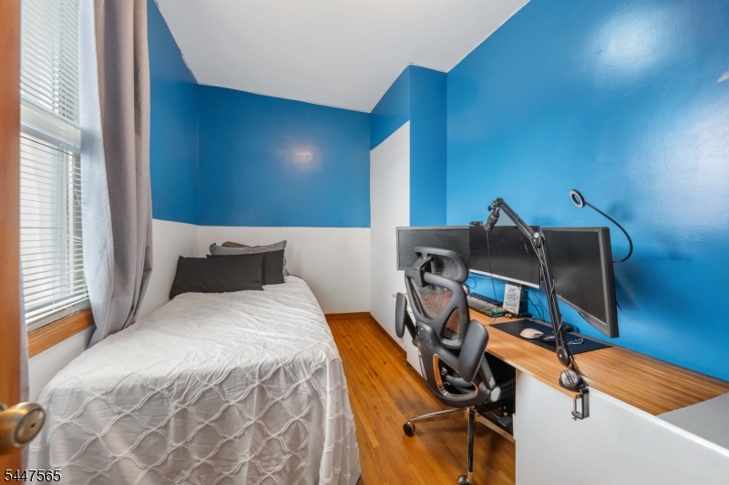 4 Jeanette Street Carteret NJ 07008