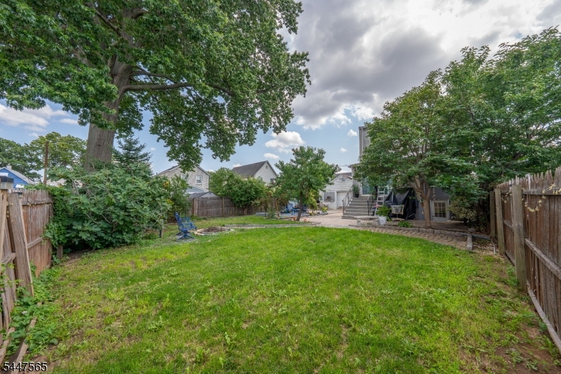 4 Jeanette Street Carteret NJ 07008