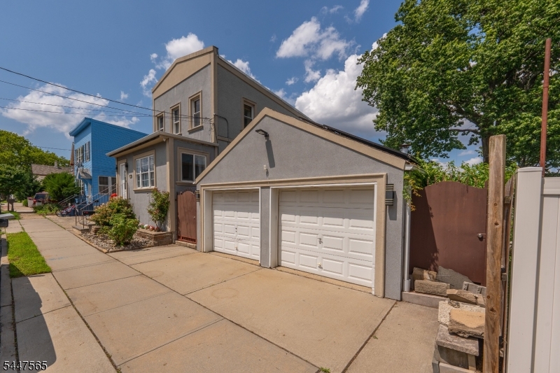 4 Jeanette Street Carteret NJ 07008