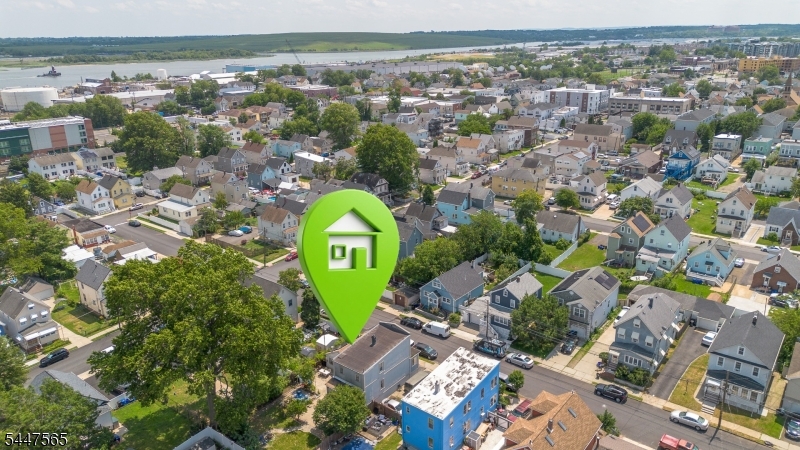 4 Jeanette Street Carteret NJ 07008
