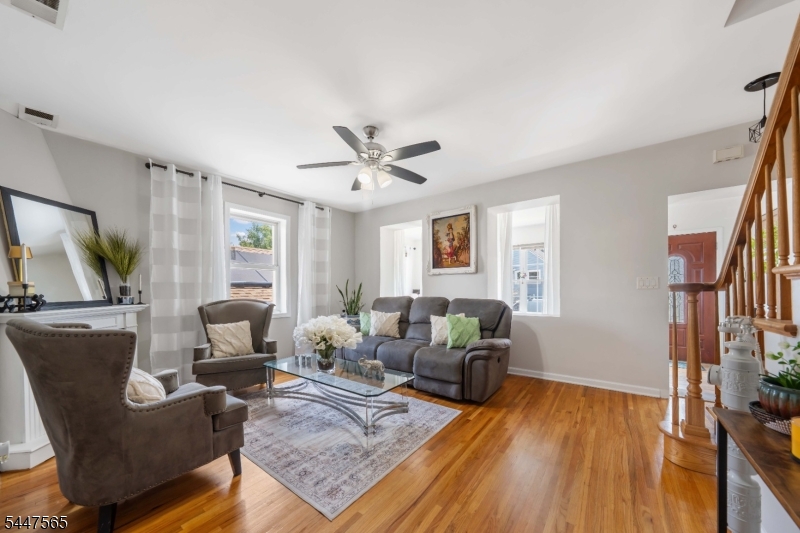 4 Jeanette Street Carteret NJ 07008