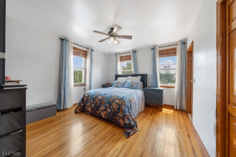 4 Jeanette Street Carteret NJ 07008