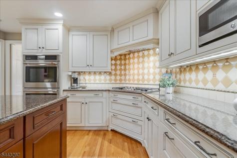 14 Kenneth Road Montclair NJ 07043