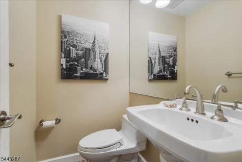 14 Kenneth Road Montclair NJ 07043