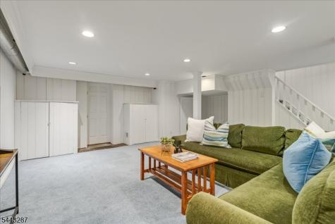 14 Kenneth Road Montclair NJ 07043