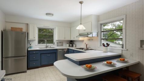 9 Hawthorne Street Cranford NJ 07016