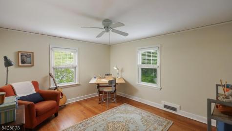 9 Hawthorne Street Cranford NJ 07016