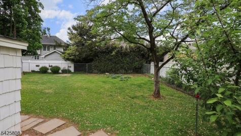 9 Hawthorne Street Cranford NJ 07016