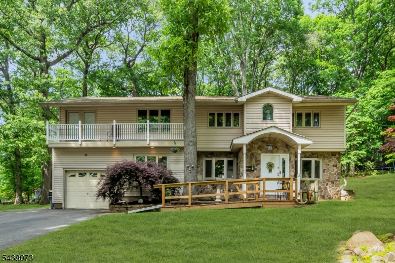 3 Kadel Drive Mount Arlington NJ 07856