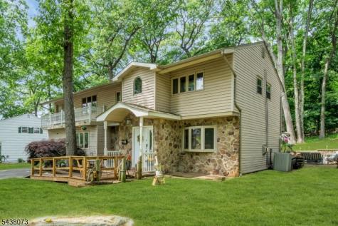 3 Kadel Drive Mount Arlington NJ 07856
