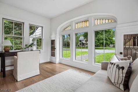 332 Meadowbrook Avenue Ridgewood Village NJ 07450