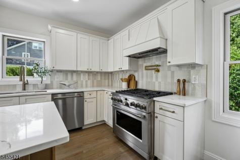 332 Meadowbrook Avenue Ridgewood Village NJ 07450