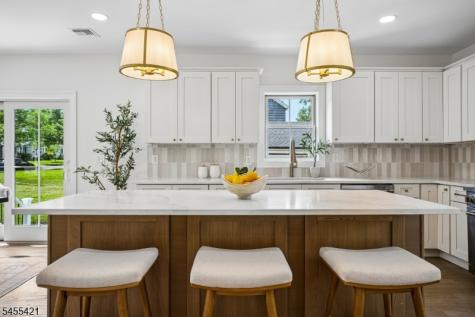 332 Meadowbrook Avenue Ridgewood Village NJ 07450