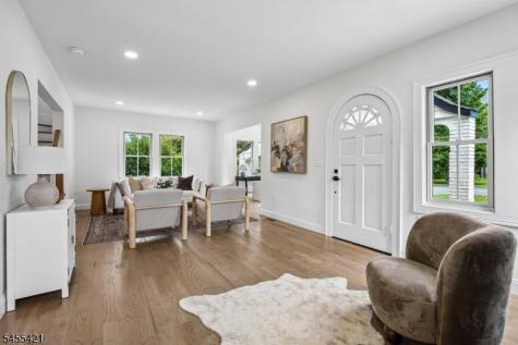 332 Meadowbrook Avenue Ridgewood Village NJ 07450
