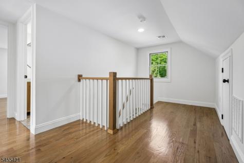 332 Meadowbrook Avenue Ridgewood Village NJ 07450