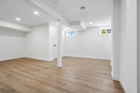 332 Meadowbrook Avenue Ridgewood Village NJ 07450