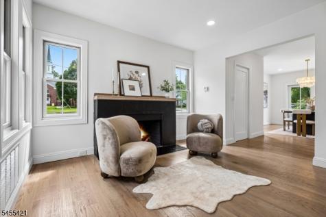 332 Meadowbrook Avenue Ridgewood Village NJ 07450