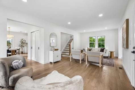 332 Meadowbrook Avenue Ridgewood Village NJ 07450
