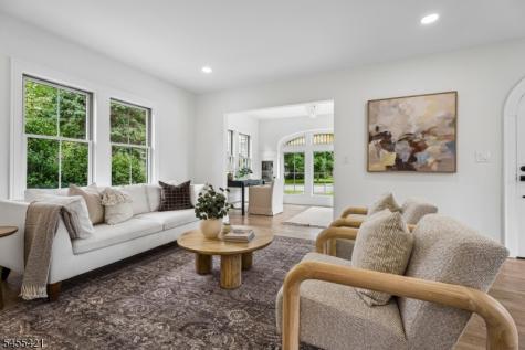 332 Meadowbrook Avenue Ridgewood Village NJ 07450