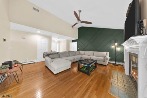 191 Ellis Road Holland NJ 08848