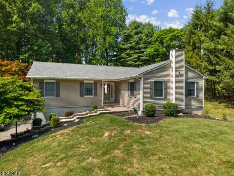 191 Ellis Road Holland NJ 08848