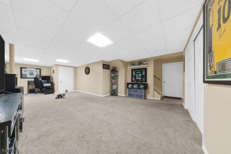 191 Ellis Road Holland NJ 08848