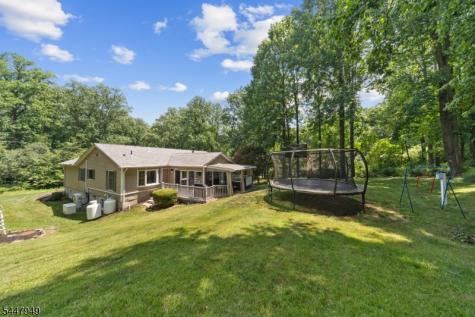 191 Ellis Road Holland NJ 08848