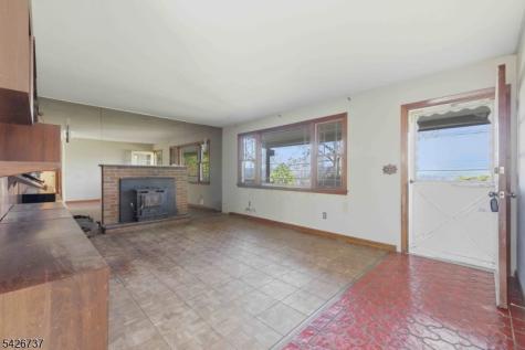 117 Linaberry Road Knowlton NJ 07832