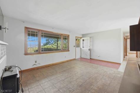 117 Linaberry Road Knowlton NJ 07832