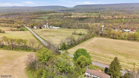 117 Linaberry Road Knowlton NJ 07832